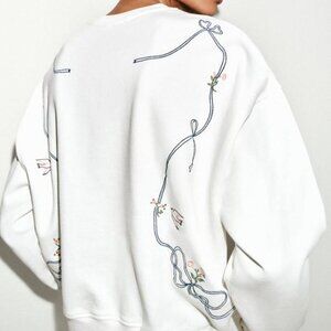 ZARA EMBROIDERED FLORAL SWEATSHIRT